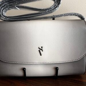NEW WITH TAGS Vera Wang Mini Crossbody Purse Ombré Bag